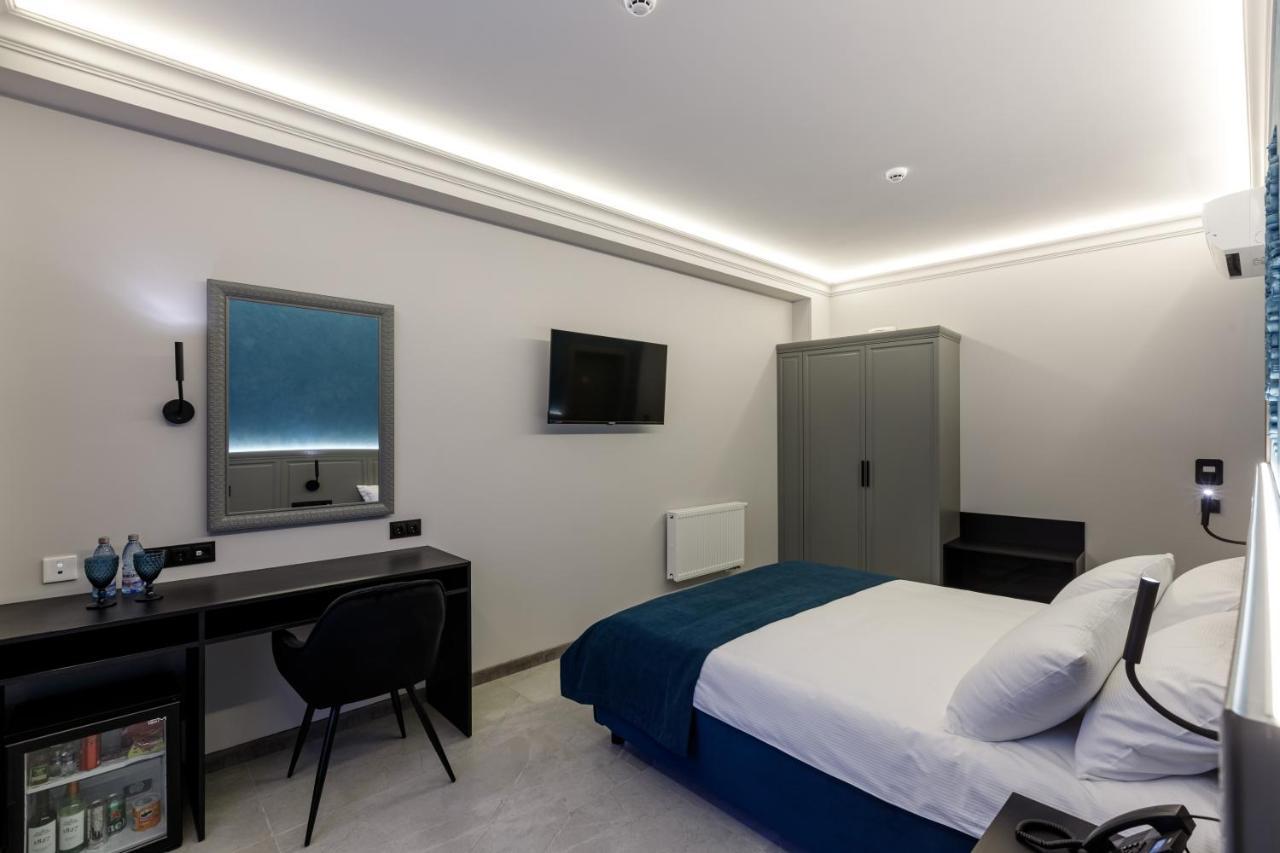 Richmond Hotel キシナウ エクステリア 写真
